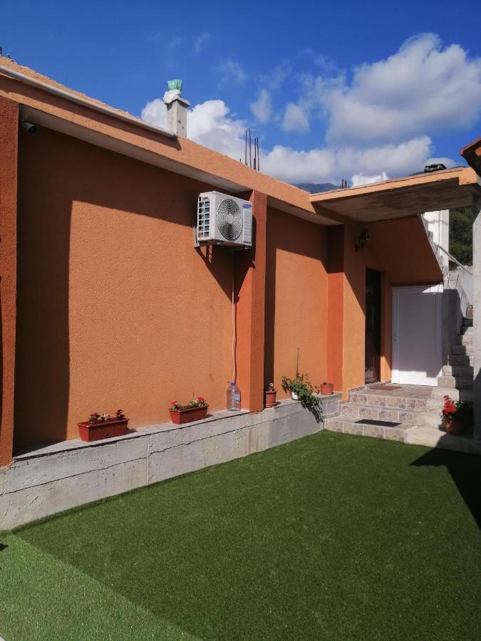 קוטור Apartman Petovic מראה חיצוני תמונה